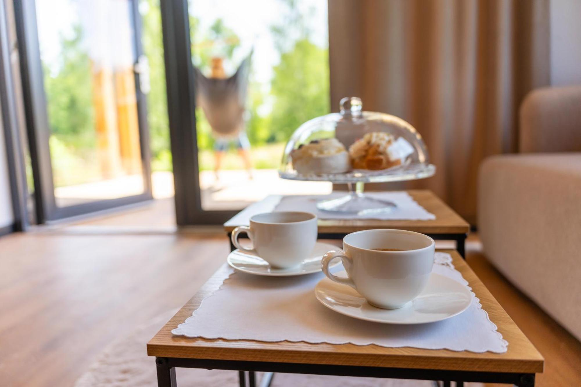 Zielona Zaba Hotel Derc Екстериор снимка