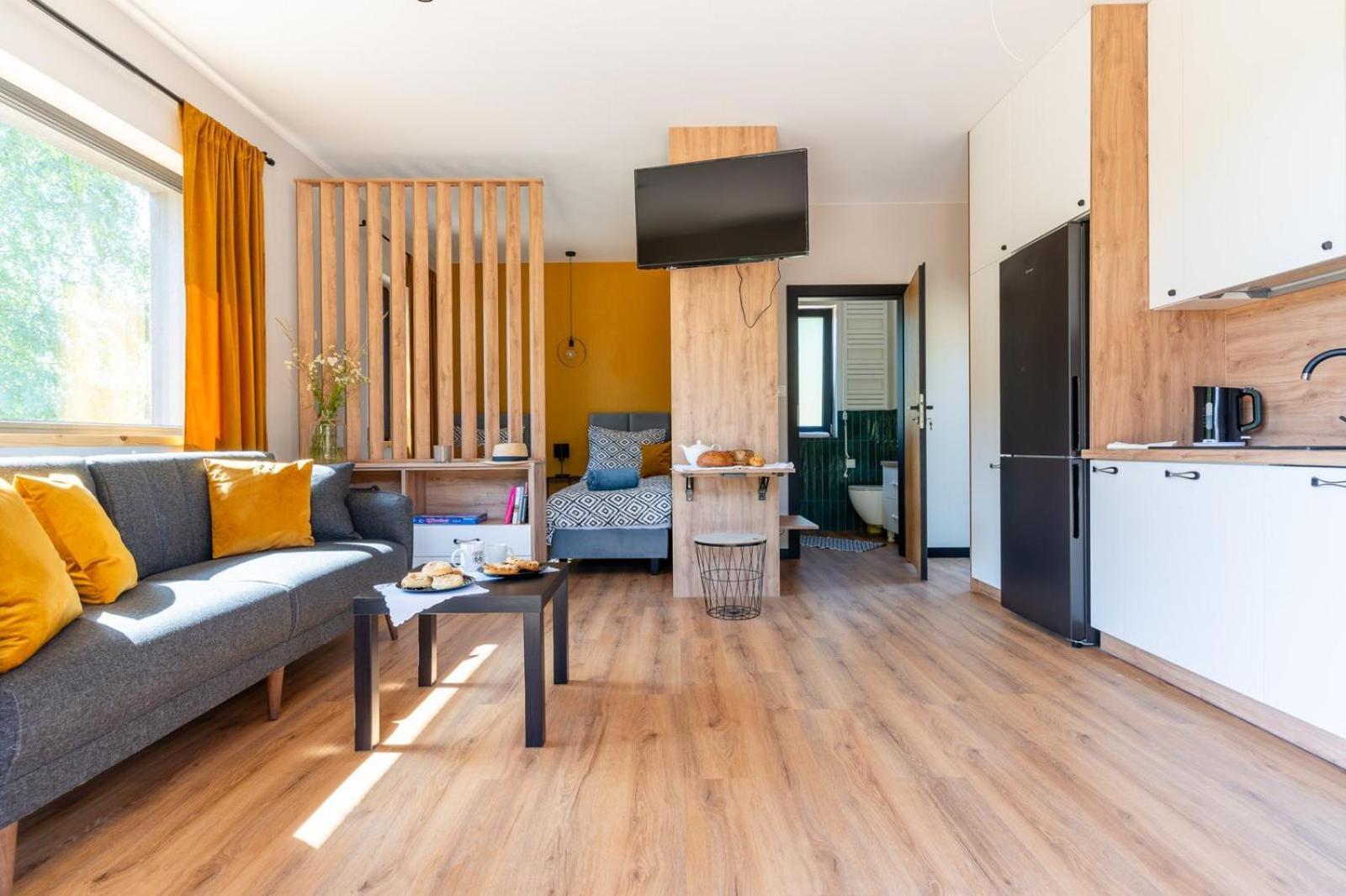 Zielona Zaba Hotel Derc Екстериор снимка