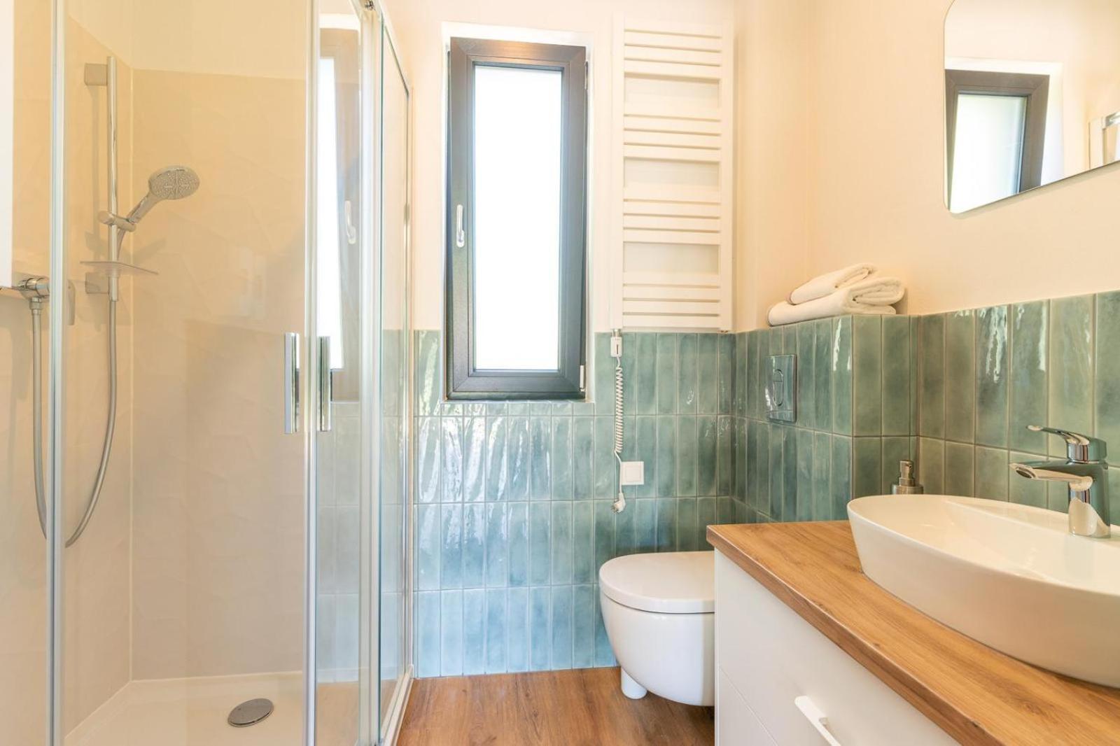 Zielona Zaba Hotel Derc Екстериор снимка