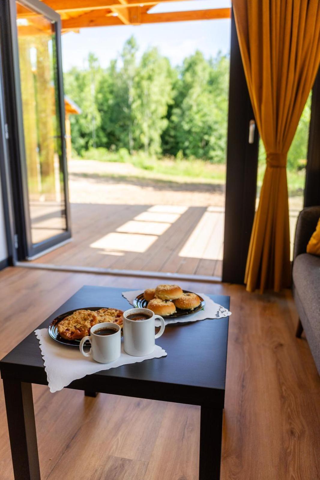 Zielona Zaba Hotel Derc Екстериор снимка